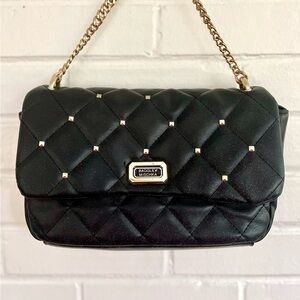 Badgley Mischka Black and Gold Quilted Hand Bag EUC